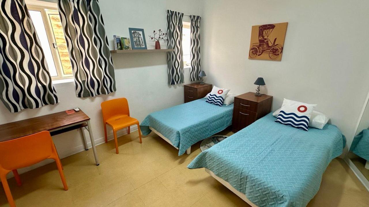 Malta Crown Guesthouse San Ġiljan Kültér fotó